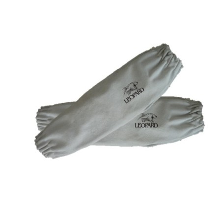 Cette phrase italienne semble contenir des erreurs de frappe ou des mélanges linguistiques. "Manichette in pelle crosta con elas